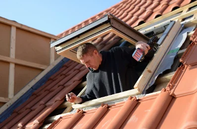 Pose de fenêtres de toit Velux à Épense